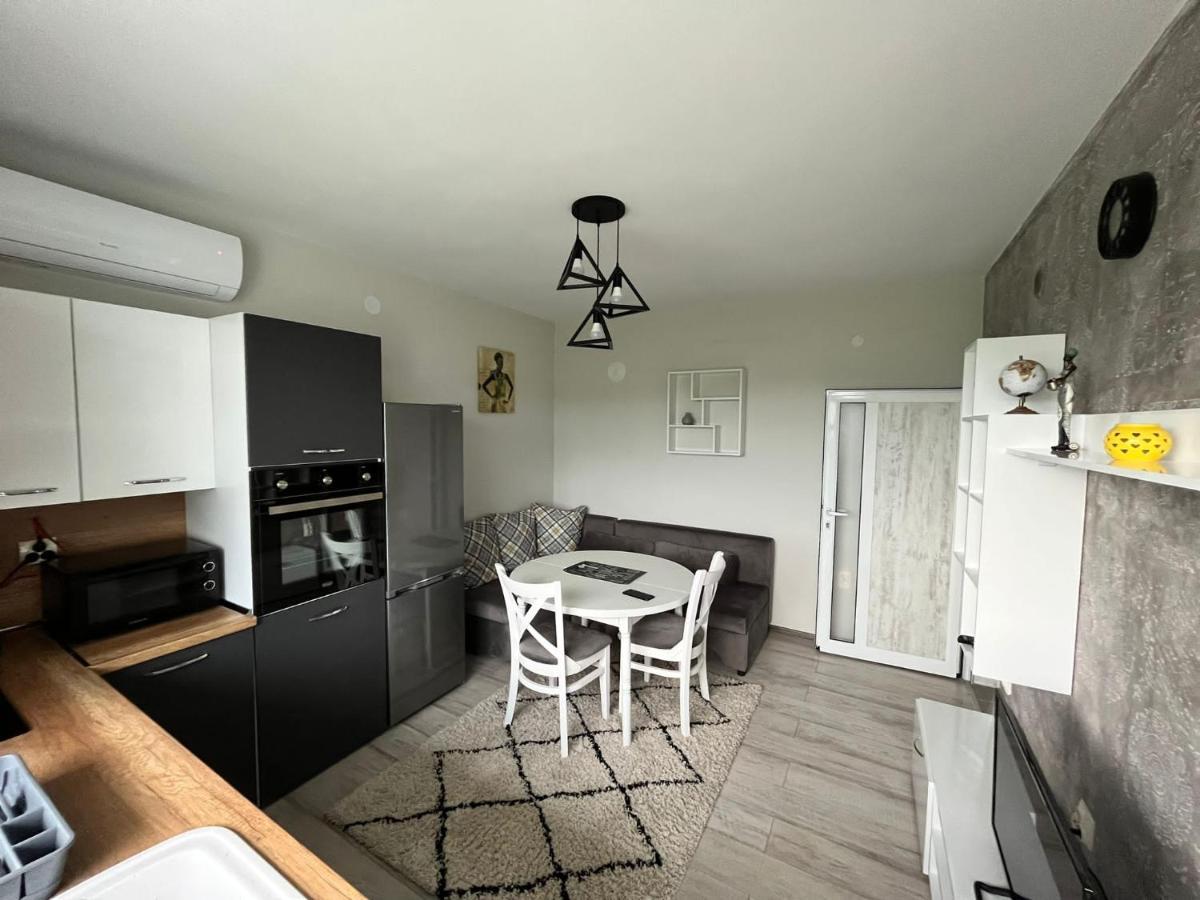 Apartment Enina ヴェリコ・タルノヴォ エクステリア 写真